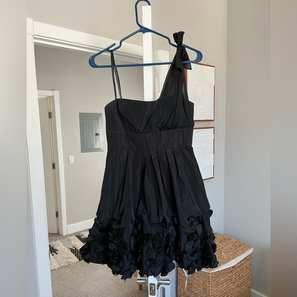 BCBG black cocktail dress size 4